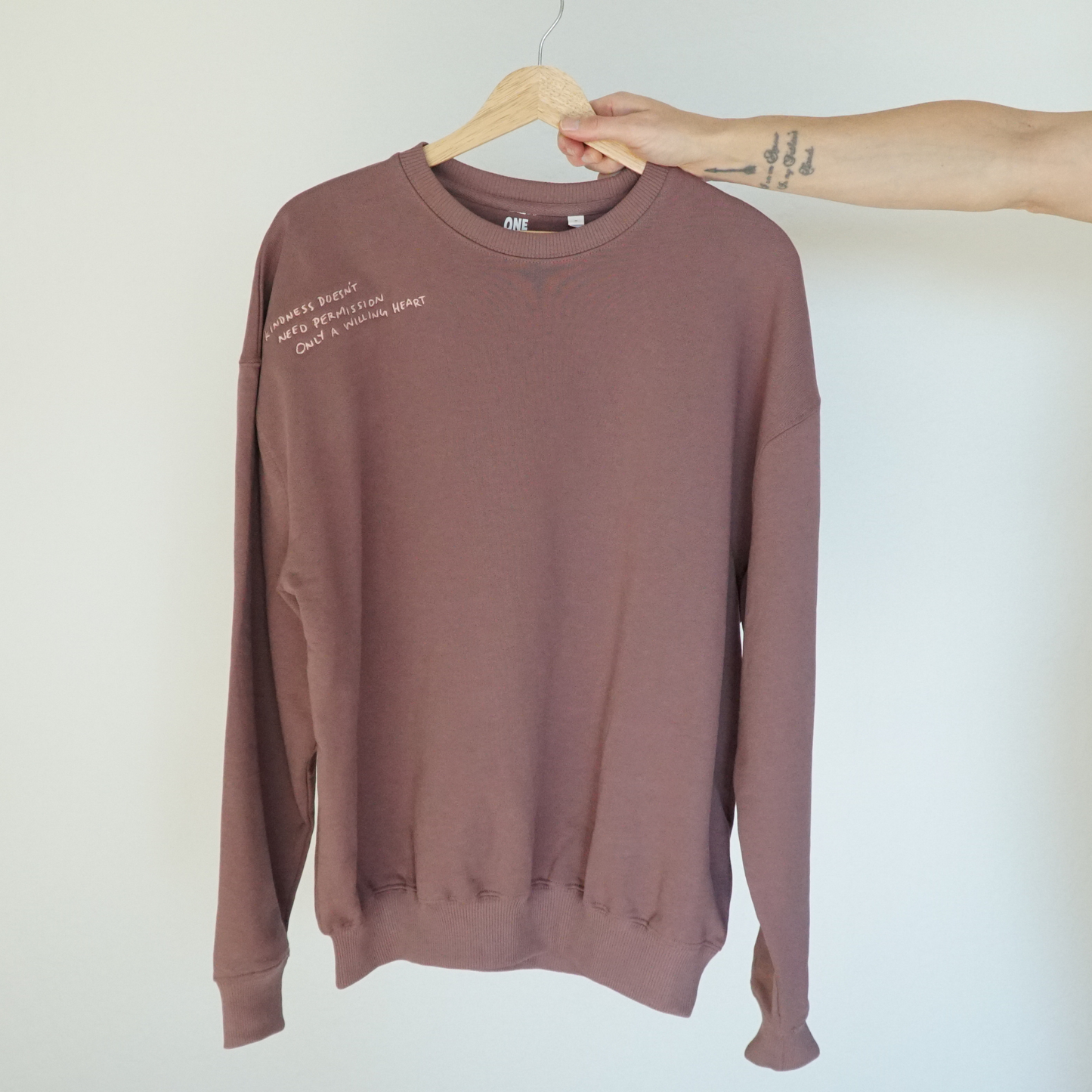 OVERSIZED 'WILLING HEART' CREWNECK